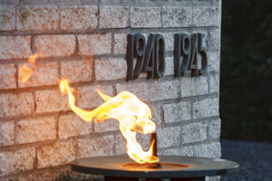 Eeuwige vlam eert historische periode