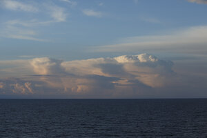Wolkenformaties boven de Noordzee