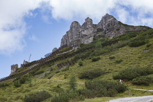 Veiligheid in de bergen: lawinebarrières in Stubaital